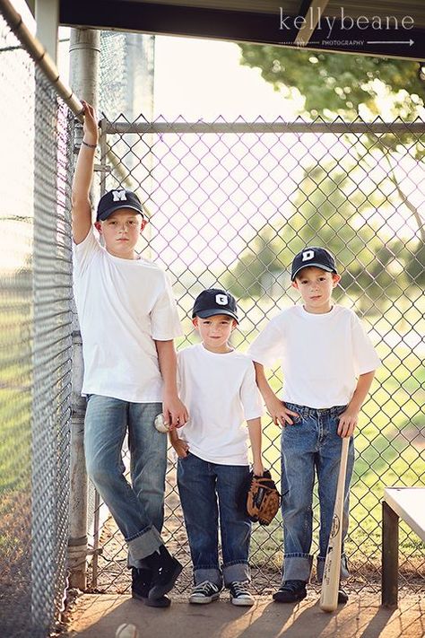 I'm thinking about something like this for our next family portrait with the boys.  Kelly Beane Photography Brothers Photography, Brother Photos, Baseball Family, Sibling Pictures, Baseball Photography, Boy Photo Shoot, Sibling Photography, Sibling Photos, Baseball Pictures