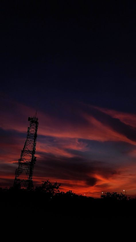 Stranger things Stranger Things Sky, Aesthetic Sky, Sky Pictures, Stranger Things Aesthetic, Remember Me, City Lights, Art Stuff, Stranger Things, Collage