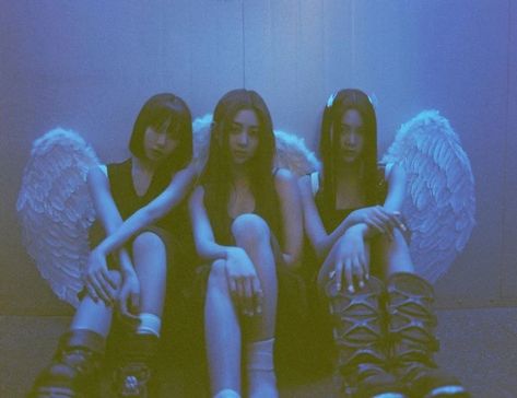 Dazed Korea, Kpop Posters, A Silent Voice, Blue Flames, Soft Grunge, 인물 사진, Fallen Angel, Kpop Aesthetic, Photography Inspo