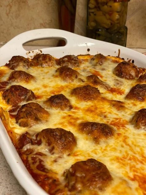 Meatball And Spaghetti, Meatballs Recipe Easy, Baked Spaghetti Meatballs, Spaghetti Meatballs Recipe, Baked Spagetti, Hamburger Dinners, Easy Baked Spaghetti Recipe, Spaghetti Meatball Recipes, Baked Spaghetti And Meatballs