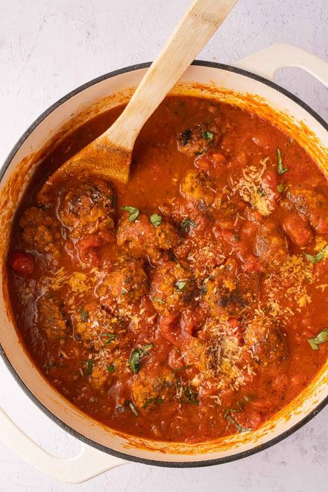 Dutch Oven Meatballs ⋆ Dutch Oven Meatballs, Oven Meatballs, Edamame Pasta, Meatloaf Mix, Mini Meatballs, Breakfast Soup, Pork Meatballs, Meatballs Easy, Frozen Meatballs