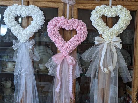 Summer Bridal Shower Decorations, Bride Wreath, Bridal Shower Wreaths, Bridal Shower Luncheon, Outdoor Bridal Showers, Valentine's Wreath, Pew Decorations, Baby Shower Wreath, Brides Room