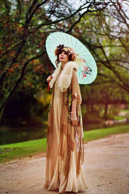 Jazz Age Lawn Party, Louise Ebel, Cocktail Outfit, Flapper Girl, Gatsby Style, Mode Boho, The Peacock, Retro Mode, 1920s Fashion