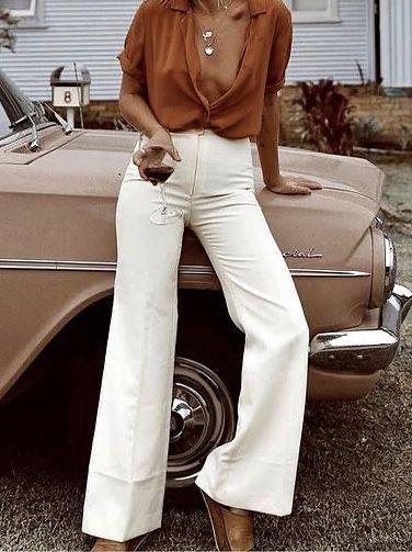 White Bell Bottoms Outfit, White Bell Bottoms, Bottoms Outfit, Rocker Chic Style, Bell Bottoms Outfit, Fashion Competition, White Jeans Outfit, Bollywood Girls, Casual Tops For Women