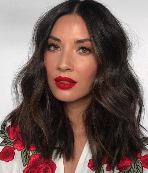 Red Hair Makeup, Olivia Munn, Spring Hairstyles, Red Lipstick, Hair Envy, Grunge Hair, Summer Makeup, Brunette Hair, Dark Hair