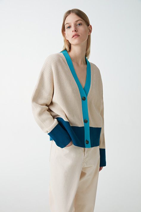 JACQUARD KNIT CARDIGAN - Beige / Turquoise / Navy - Cardigans - COS WW Knitwear Details, Cardigan Beige, Knitwear Fashion, Beige Cardigan, Kinds Of Clothes, Mohair Sweater, Jacquard Knit, Knit Fashion, Mode Inspiration