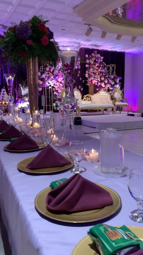 Wedding Purple And Gold, Crystal Wedding Decor, Purple Reception, Purple And Gold Wedding, Dream Wedding Reception, Wedding Anniversary Decorations, Quince Decorations, Themes Wedding, Wedding Purple