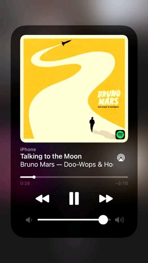 Iphone Music Player, Spotify Iphone, Ios Music, Song Night, Iphone Wallpaper Music, Talking To The Moon, Iphone Music, Fotografi Iphone, Music Poster Ideas