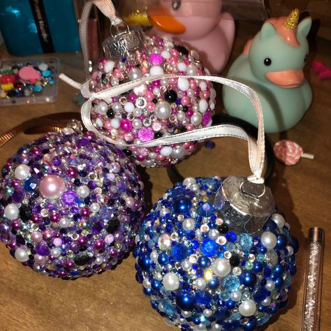 Handmade. These Beautifully Crafted Bedazzled Ornaments Designed With Flat Back Pearls, Crystal Rhinestones And Colorful Gems. What A Lovely Reflection To See Hanging On The Tree. Or Even From The Rear View Mirror Of Your Car. Securely Fastened To A Non-Breakable Plastic Hollow Clear Ornaments, Easy Hand Wash Only. Pink Purple And Blue Victorian Elegant Crystals Rhinestones Bedazzled Ornaments, Red Berry Wreath, Burlap Mesh Wreath, Christmas Tree Star Topper, Christmas Tree On Table, Plastic Canvas Ornaments, Clear Ornaments, Christmas Tree Star, Quilted Ornaments