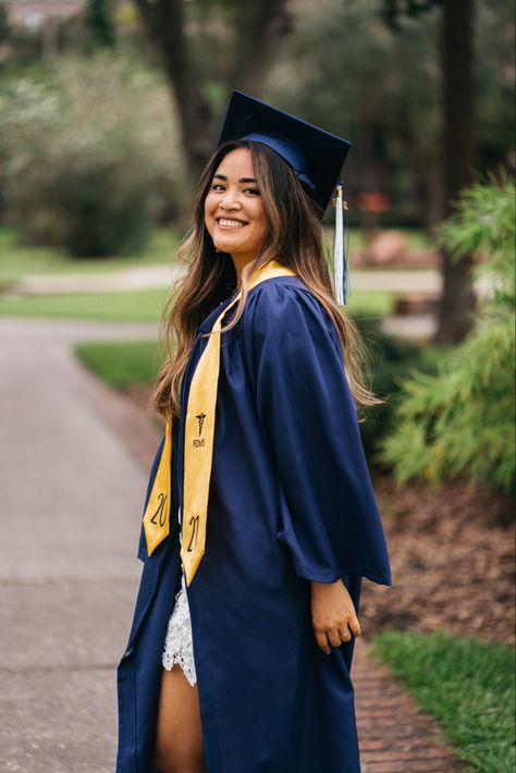 Navy Blue Graduation Gown And Cap, Navy Blue Cap And Gown Graduation Outfit, Blue Cap And Gown, Blue Graduation Gown And Cap, Blue Cap And Gown Graduation Outfit, Blue Graduation Gown, Graduation Uniform, Graduation Outfit Ideas High School, High School Graduation Outfit