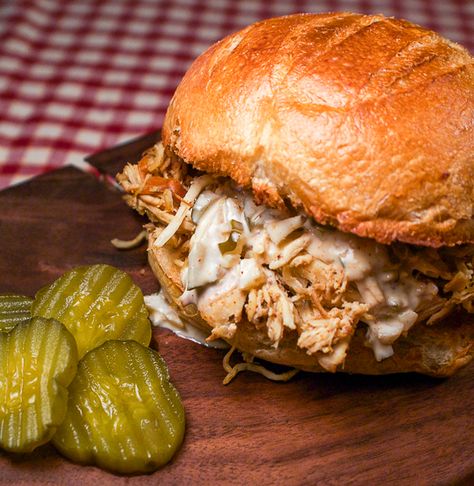 Chicken Bbq Sandwich, Pulled Turkey Sandwiches, Alabama White Bbq Sauce, Tennessee Style, Pulled Bbq Chicken, Bbq Pulled Chicken Sandwiches, Bbq Sandwiches, Pulled Chicken Sandwiches, White Bbq Sauce