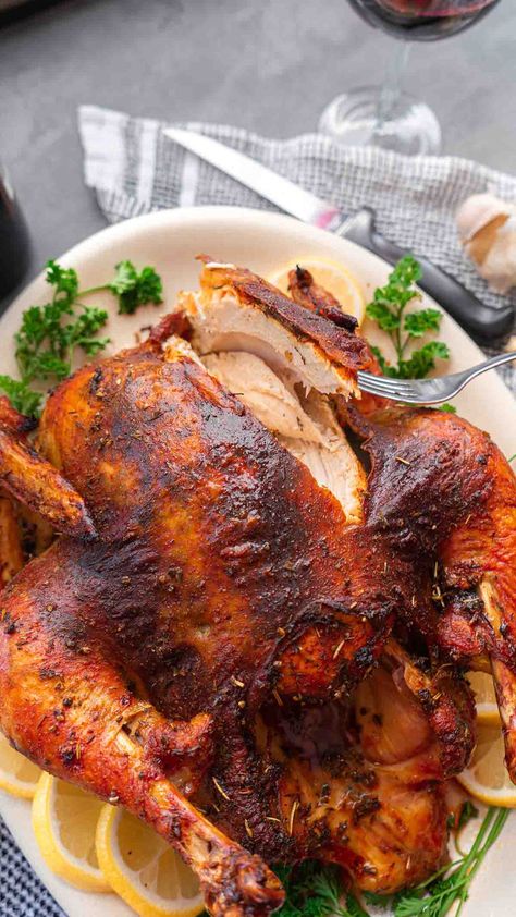 Create a show-stopping Thanksgiving centerpiece with our Mediterranean Roasted Chicken. Herbs, crispy skin, and juicy meat make it perfect for holiday celebrations! Roasted Chicken For Thanksgiving, Mediterranean Roast Chicken, Mediterranean Whole Chicken Recipes, Mediterranean Christmas Recipes, Mediterranean Christmas Dinner, Mediterranean Christmas, Chicken Herbs, Friendsgiving Food Ideas, Mediterranean Diet Recipes Dinners