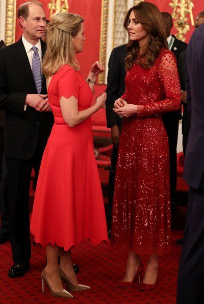 Kate Middleton Stil, Catherine Cambridge, Düşes Kate, Herzogin Von Cambridge, Princesse Kate Middleton, Glittery Dress, Kate Middleton Prince William, Kate Middleton Photos, Catherine Elizabeth Middleton