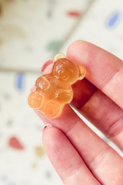 Apple Cider Vinegar Gummies Recipe, Freezer Desserts Recipes, Apple Cider Gummies, Homemade Apple Cider Vinegar, Freezer Desserts, Homemade Salve, Make Apple Cider Vinegar, Unbound Wellness, Apple Cider Vinegar Gummies