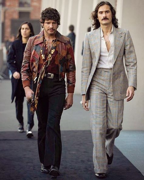 TWOFER @luke_jefferson_day 📸 @highsnobietystyle @eva.al.desnudo #mfw #aw19 @gucci Fashion In Mexico, Ada Kokosar, 70s Fashion Men, Mexican Fashion, Mens Fashion Wedding, Wedding Outfit Men, 70s Outfits, Leisure Suit, Hipster Man