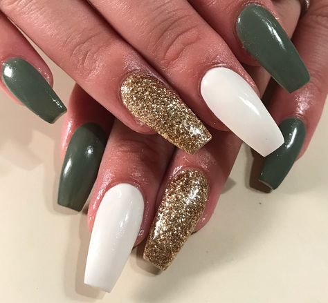 Green White And Gold Nails, Price Utah, White Nails With Gold, Nail Prices, Fancy Nails Designs, Stylish Nails Designs, Thanksgiving Nails, Dipped Nails, Acrylic Nails Coffin