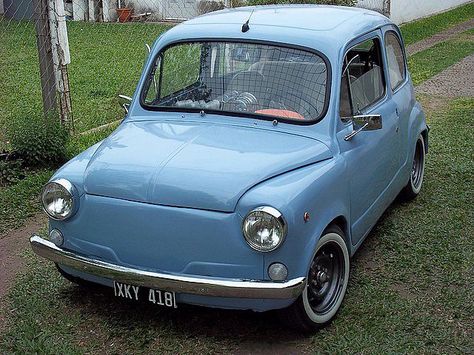 Fiat 600 Club - Pasión por el Fitito - La Celeste.. - Tu Fito Entre Rios, Fiat 600, Lovely Car, Fiat Abarth, City Car, S Car, Classic Cars Trucks, Mini Cars, Fiat 500