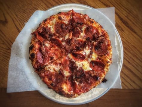 15 Estes Park Restaurants You Need to Try | Alex on the Map Estes Park Restaurants, Specialty Sandwiches, Park Restaurant, Estes Park Colorado, Juicy Steak, Pizza Place, Chicken Tikka, Estes Park, Best Places To Eat