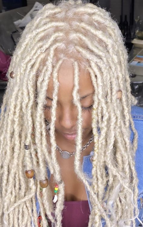 White Locs On Black Women, Platinum Blonde Hair Locs, Platinum Blonde Dreads Black Women, Platinum Blonde Hairstyles Black Women, Undercut Hairstyles Women Locs, White Coily Hair, Bleached Locs Black Women, Platinum Blonde Locs Black Women, Platinum Blonde Black Women