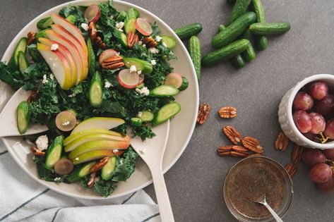 Hydrate with this refreshing cucumber pear salad that uses simple ingredients but is packed with flavor and nutrients. Cucumber Beet Salad, Cucumber Watermelon Salad, Cucumber Yogurt Salad, Teriyaki Chicken Salad, Cucumber Sushi Rolls, Noodle Salad Cold, Cucumber Noodles, Greek Quinoa Salad, Peanut Salad