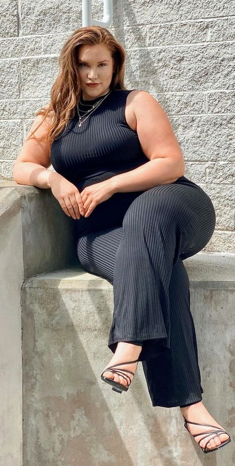 Types Of Women, Plus Size Fashion For Women, Plus Size Fashion, Normcore, Jumpsuit, Plus Size, On Instagram, Instagram