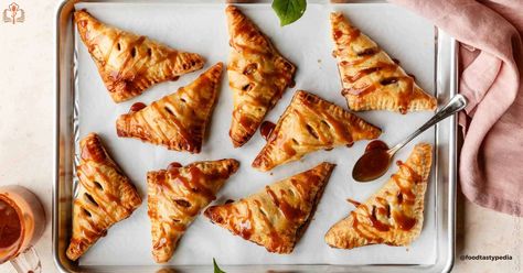 🍏🍂 Craving something sweet and flaky? Try these homemade Apple Turnovers with puff pastry, filled with gooey apple goodness and topped with caramel! 😍 . . . #appleturnovers #fallbaking #appleturnovers #BakingInspiration #appleturnovers Homemade Apple Turnovers, Turnovers With Puff Pastry, Apple Turnovers With Puff Pastry, Cook Apples, Apple Hand Pies, Apple Turnovers, Diced Apples, Salted Caramel Sauce, Cooked Apples