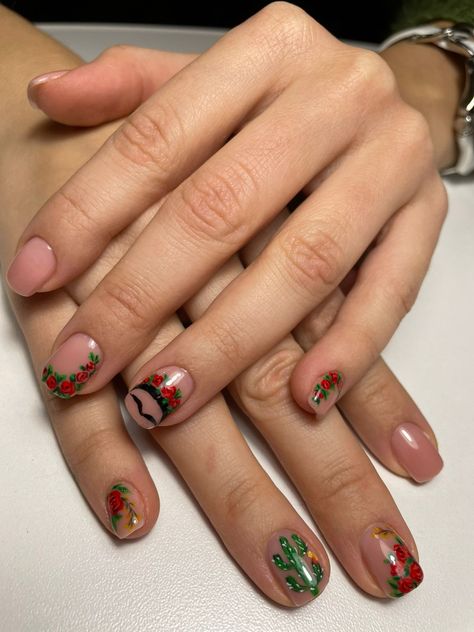 Hispanic Heritage Nail Design, Mexican Independence Nails, Hispanic Heritage Nails, Mexican Themed Nails, Mexican Theme Nails, Frida Kahlo Nails, Mexican Nails Designs Mexico, Mexico Nails Designs, Septiembre Nails