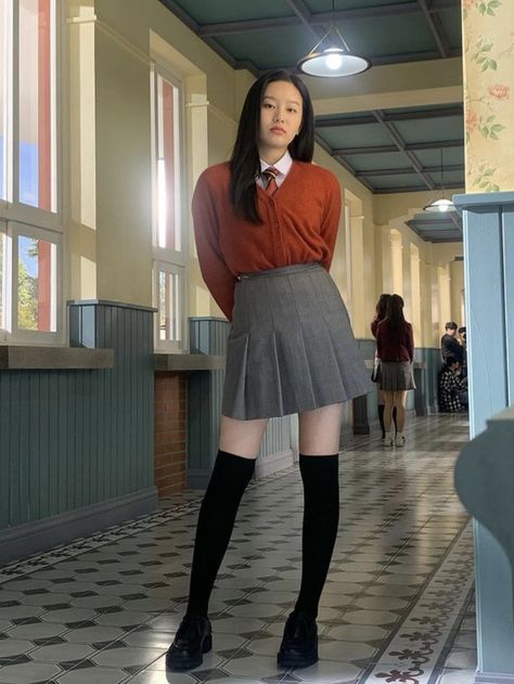 Sujin True Beauty, Kang Sujin, Best School Uniform, Park Yoona, Open Pre Order, Preppy Chic Outfits, Korean Airport Fashion, Beauty Uniforms, School Uniform Fashion