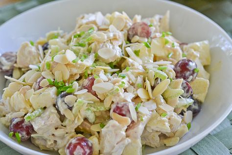 This curried chicken salad recipe consists of cooked diced chicken, celery, grapes and apples, bound together by curry spiced mayonnaise. Chicken Celery, Curry Salad, Apples And Grapes, Finger Sandwich, Curried Chicken Salad, Salad With Apples, Chicken Salad With Apples, Curried Chicken, Grape Recipes