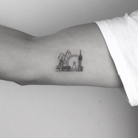 London Skyline Tattoo, England Tattoo, British Tattoo, Skyline Tattoo, Travel Tattoo Small, Paris Tattoo, Tattoo Diy, City Tattoo, Inspired Tattoos