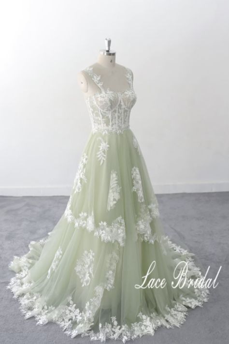 Fairy Wedding Dress Green, White And Green Wedding Dress, Light Green Wedding Dress, Green Wedding Gown, Light Green Wedding, Green Wedding Dress, White And Green Wedding, Green Pro, Green Wedding Dresses