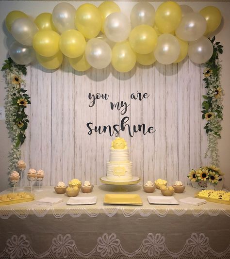 You Are My Sunshine Decorations, You Are My Sunshine Gender Reveal, Sunshine Theme Birthday Party Decoration, You Are My Sunshine Backdrop, You Are My Sunshine Birthday, You Are My Sunshine Cake, You Are My Sunshine Birthday Party, You Are My Sunshine Baby Shower Ideas, Sunshine Birthday Cakes