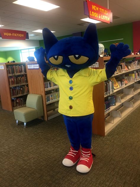 Pete The Cat Fanart, Pete The Cat Shoes, Pete The Cat Costume, Pete The Cats, Dr Seuss Birthday Party, Jan Brett, Flannel Friday, Kids Cartoon Characters, Dr Seuss Birthday