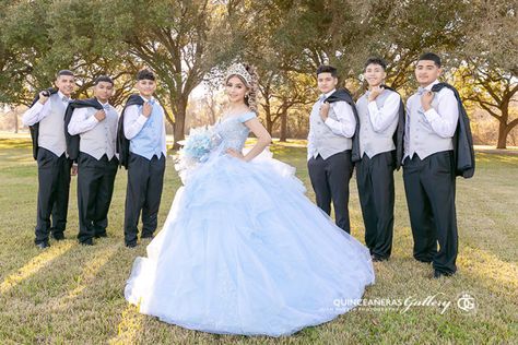 Quinceanera Poses With Court, Quinceanera Poses With Chambelanes, Quince Pictures With Chambelanes, Quinceanera Photography With Chambelanes, Quincenera And Chambelan Pictures, Quinceanera Photoshoot With Chambelanes, Quince Group Pictures, Quinceanera And Chambelanes Photo Ideas, Quinceanera With Chambelanes