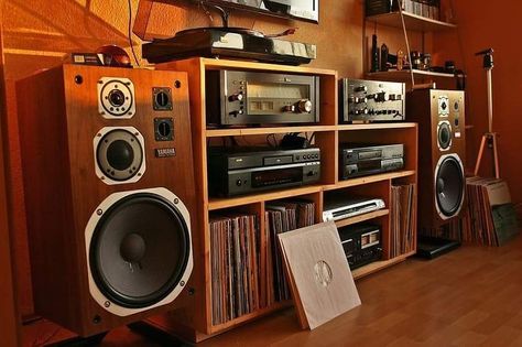 Good Morning !!! . . . #VintageAudio #Audio #Vintage #turntable #phono #vinyl #records #music #hifi #hifiaudio #highend #highfidelity… Audiophile Room, Hifi Room, Vintage Turntable, Vinyl Records Music, Audiophile Listening Room, Home Music Rooms, Vinyl Room, Record Room, Audio Rack