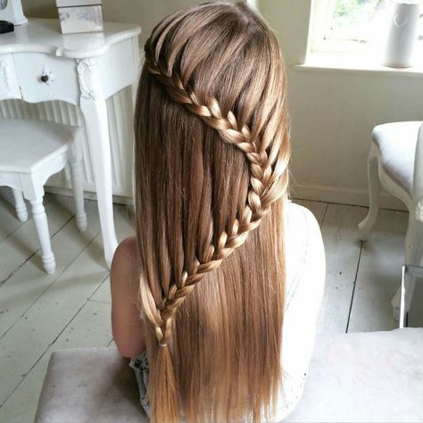 Curved waterfall braid Sweethearts Hair Design, Girls Hairstyles Braids, Girls Braids, Kids Braided Hairstyles, Hair Dos, Hair Designs, Pretty Hairstyles, Beauty Blog, Kids Hairstyles