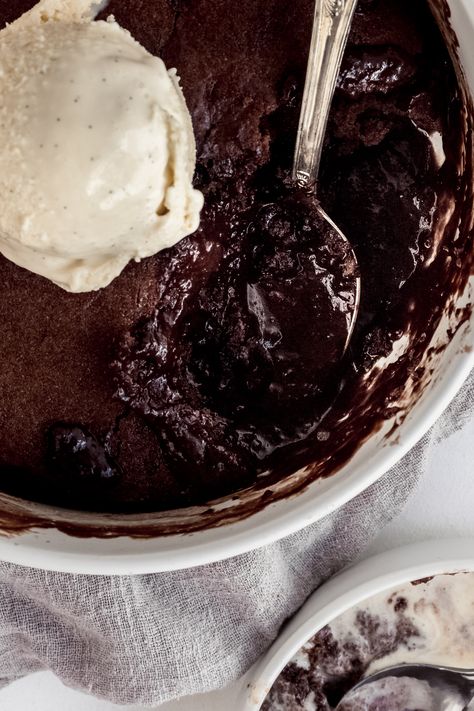 chocolate-self-saucing-pudding-3 English Dessert Recipes, Chocolate Self Saucing Pudding, Self Saucing Chocolate Pudding, Gluten Free Pudding, Australian Recipes, Brownie Pudding, Pudding Cakes, English Desserts, Self Saucing Pudding