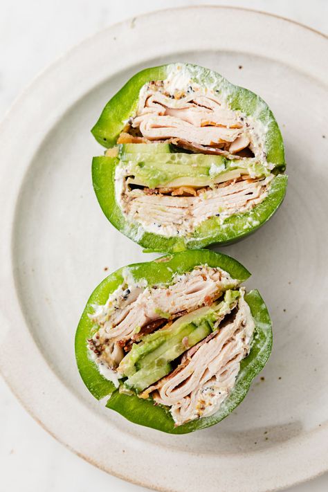 Chicken Salad Bell Pepper Boats, Bell Pepper Tuna Sandwich, Bell Pepper Sandwich Cream Cheese, Cream Cheese Bell Pepper Recipes, Green Pepper Sandwich, Green Pepper Cream Cheese Snack, Bell Pepper Cream Cheese Snack, Recipes With Green Peppers, Keri Meals