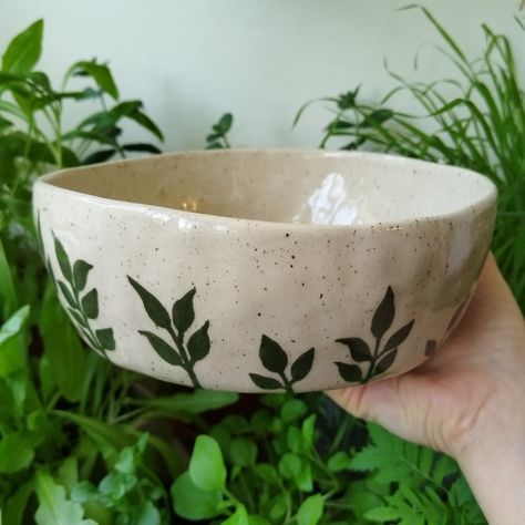 Large botanical bowl that was made from white speckled stoneware. This is one of a kind  handmade piece that I formed by hand and painted leaves and sprouts by using green underglaze. On the inside I used green colored porcelain to paint one branch in the center. Covered with clear glaze and fired to 1220 degrees Celsius. The bottom of this bowl has no foot ring, it`s flat and was left unglazed. The size is approximately 18.5 cm or 7.28 inches in diameter, the bowl depth is about 6.5 cm or 2.65 Glazing Ideas For Pottery Bowls, Painting Bowls Ideas, Fruit Pottery Painting Ideas, Painted Bowl Ideas, Pottery Underglaze Ideas, Ceramics Glaze Ideas, Underglaze Painting On Pottery, Pottery Painting Ideas Bowls, Pottery Bowl Painting Ideas