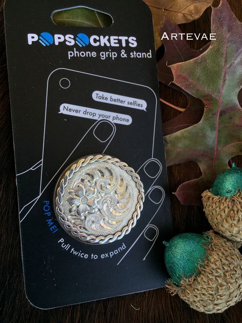 Western pop-socket by ArteVae Belt Buckle Pop Socket, Country Iphone Cases, Cowgirl Things, Airpod Cases, Cowgirl Bling, Western Style Outfits, Pop Socket, Airpod Case, Phone Grips