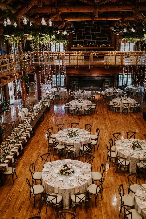 Sunriver Resort, Olive Green Weddings, Country Western Wedding, Western Themed Wedding, Rustic Garden Wedding, Gold Chargers, Rustic Modern Wedding, Wedding Table Linens, Dream Wedding Decorations