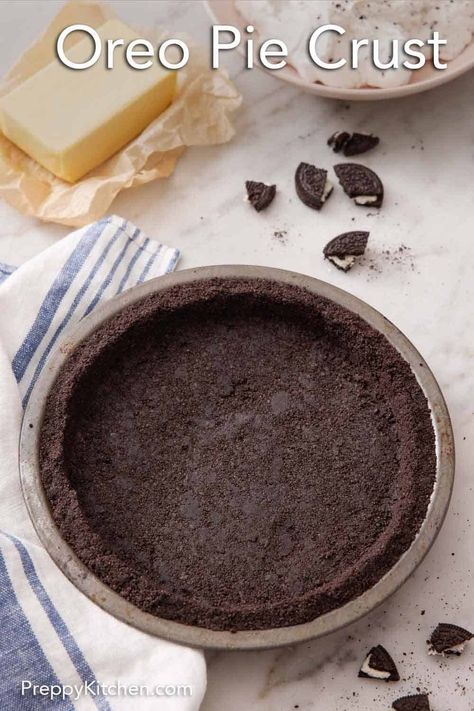 You only need 2 simple ingredients for this incredibly easy Oreo pie crust recipe, and it comes together in a matter of minutes. You’ll never go back to store-bought Oreo crust again! Oreo Pie Crust Recipe, Easy Oreo Pie, Parmesan Chicken Breast, Ranch Parmesan Chicken, Oreo Crust Recipe, Cookie Crust Recipe, Preppy Kitchen Recipes, Morning Lunch, Oreo Pie Crust