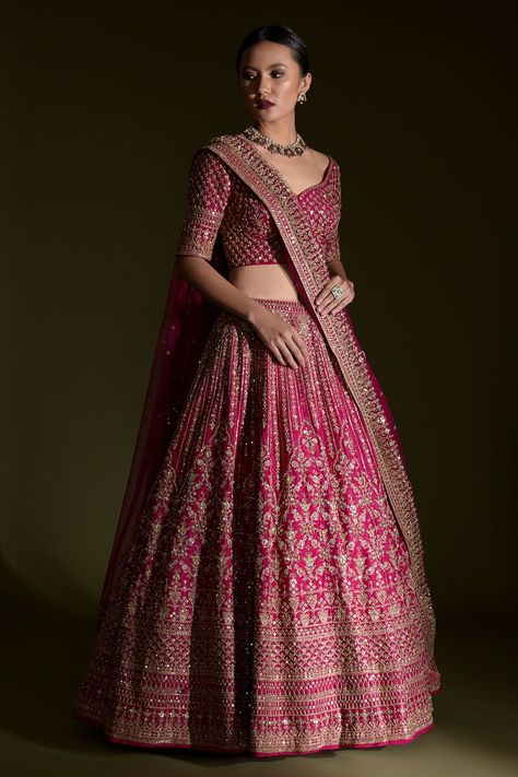 Bridal Lehnga Unique, Bride Choli, Beautiful Lengha, Indian Bridal Wear Red, Marriage Outfit, Silk Bridal Lehenga, Pink Bridal Lehenga, Latest Bridal Lehenga Designs, Best Indian Wedding Dresses