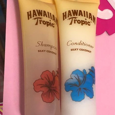 New Never Opened Small Travel Size Hawaiian Tropic Conditioner And Shampoo Summer Makeup Products, Conditioner And Shampoo, Coconut Dream, Hawaiian Tropic, Shower Skin Care, Bath And Body Care, Pretty Skin, Coconut Girl, Body Care Routine