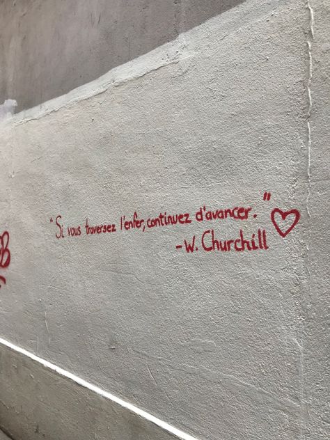 Street Art Quotes, French Quote, Graffiti Quotes, Street Quotes, French Quotes, Quotes Aesthetic, Beauty Quotes, Love Messages, Wall Quotes