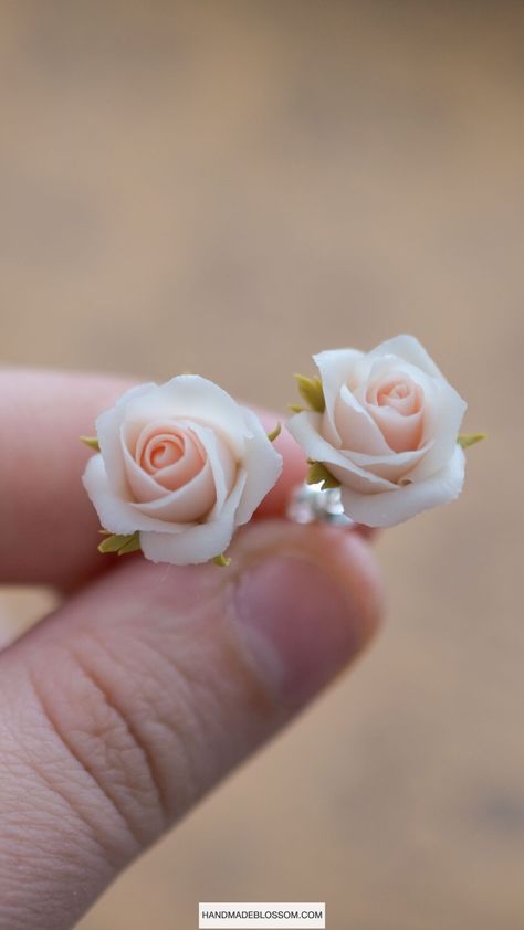 Clay Kawaii, Baked Clay, Mood Jewelry, Polymer Clay Kawaii, Wedding Studs, Pretty Nature, Mini Flowers, Peach Rose, Dragon Earrings