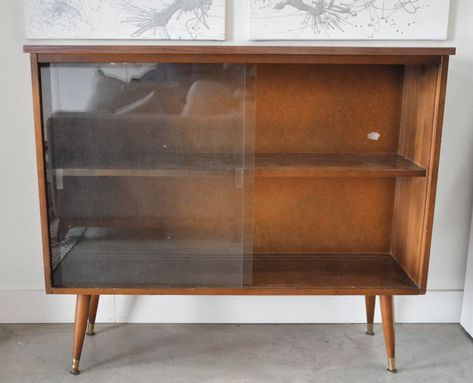 Mid Century Modern Glass Cabinet, Mid Century Cabinet Makeover, Mid Century Upcycled Furniture, Mid Century Modern China Cabinet, Cupboard Makeover, Mid Century Modern Bookcase, Mid Century Modern Cabinets, Mid Century Bookcase, Mid Century Modern Sideboard