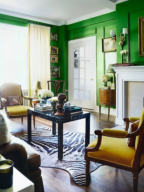 Designer-Tested Palettes: Sabrina Soto's Cheery Paint Picks | Apartment Therapy -- Bright green walls make a bold statement in this classic living room space with pops of gold, bright light, and high ceilings. English Eccentric, Green Walls Living Room, Bright Walls, Classic Living Room, Design Salon, Green Walls, Beautiful Rooms, Living Room Green, Living Room Spaces