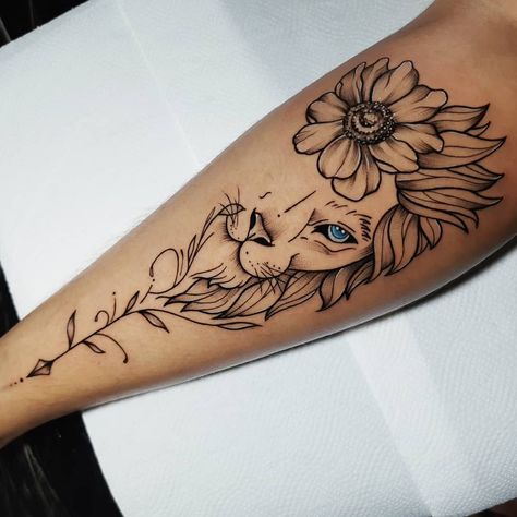 Lion Art Tattoo, Best Tattoos For Women, Floral Tattoo Sleeve, Tatuaje A Color, Cute Tattoos For Women, Wings Tattoo, Black Ink Tattoos, Mom Tattoos, Feminine Tattoos