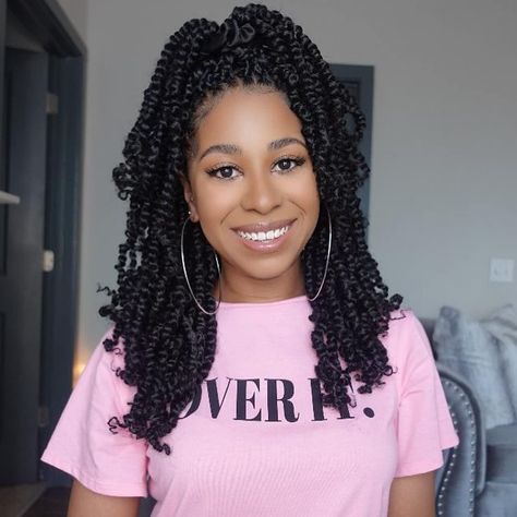 Crochet Hair Water Wave, Passion Twist Crochet Braids, Braids Bohemian, Passion Twist Crochet, Passion Twist Hair, Bohemian Hair, Hair Water, Crochet Twist, Crochet Braid Styles